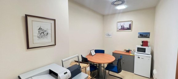 Propiedad comercial en León, Spain 445 m² No. 60945 9