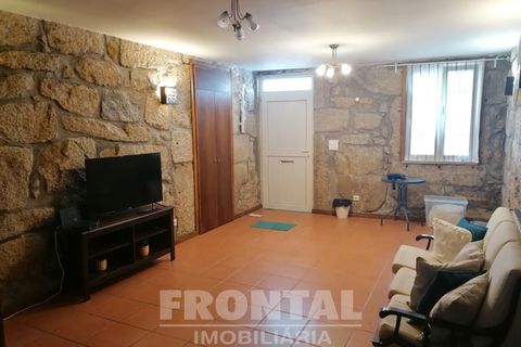 Дом с 3 спальнями в Порту, Португалия № 268375