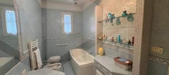 Villa de 7 habitaciónes en Castelnuovo Rangone, Italy No. 18590 28