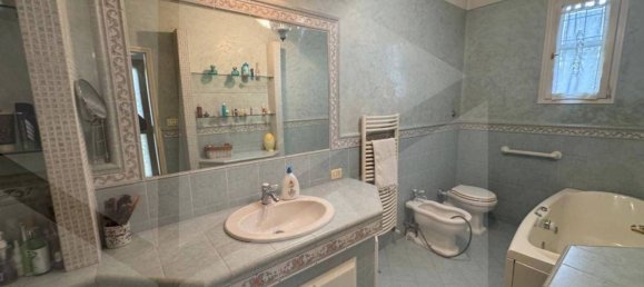 Villa de 7 habitaciónes en Castelnuovo Rangone, Italy No. 18590 21