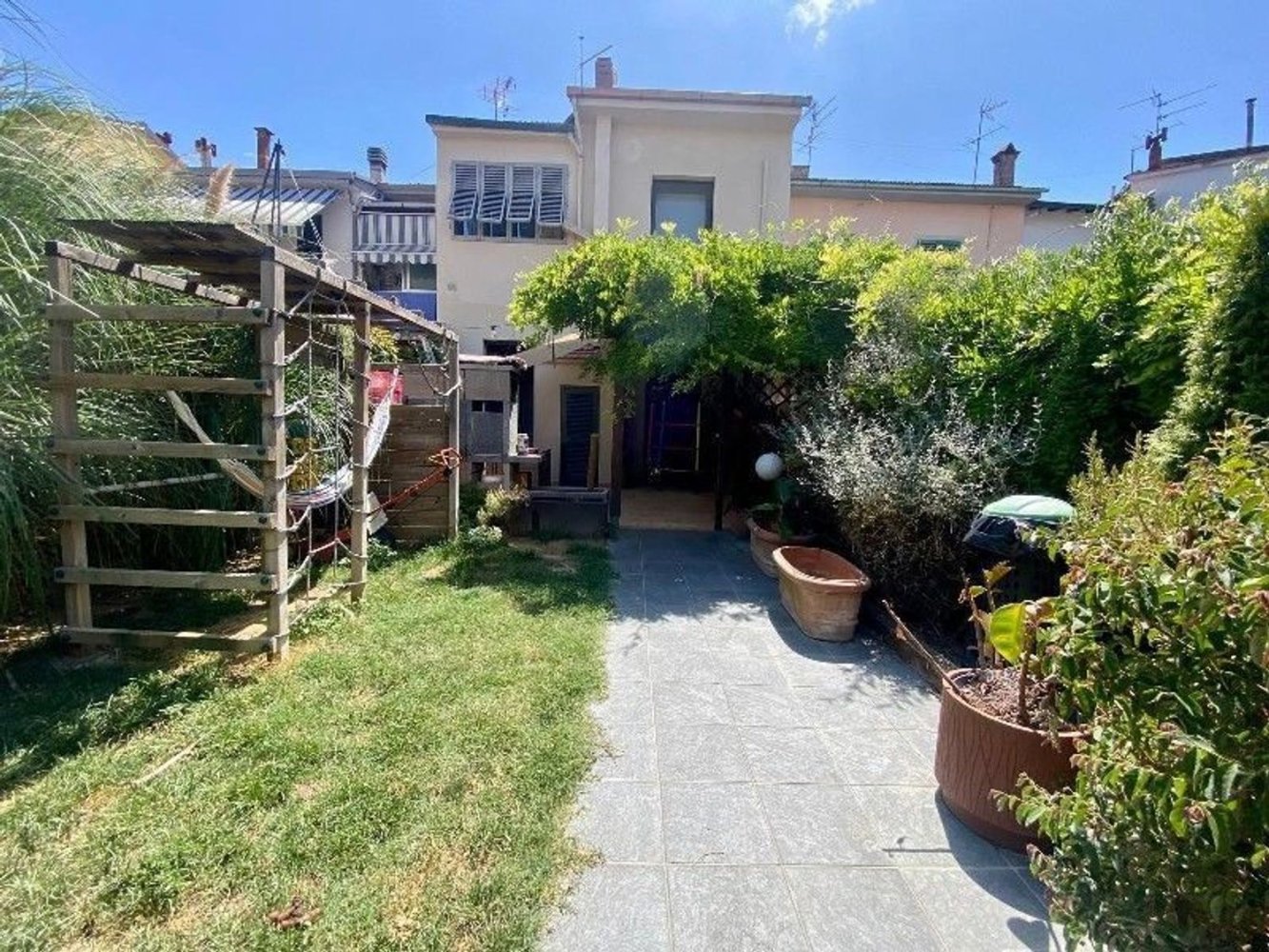 6 rooms House in Empoli, Italy No. 279531