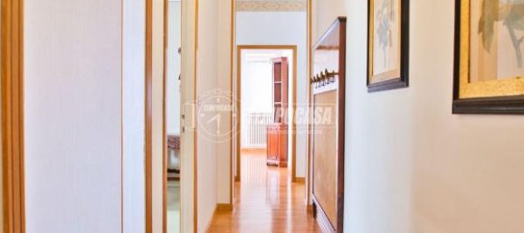 3غرفة شقة في Novara, Italy رقم 136072 36