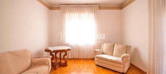 3غرفة شقة في Novara, Italy رقم 136072 4