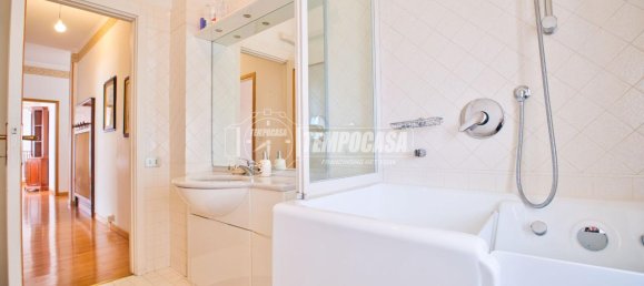 3غرفة شقة في Novara, Italy رقم 136072 47