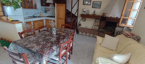 5 rooms House in Serrone, Italy No. 86153 3