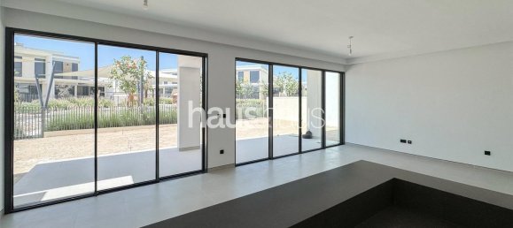 Вилла с 5 спальнями в Tilal Al Ghaf, ОАЭ № 99700 9