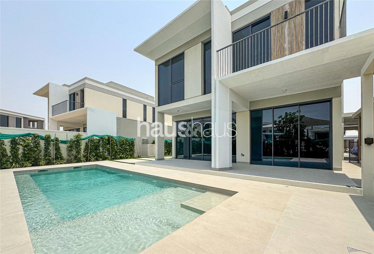 Вилла с 5 спальнями в Tilal Al Ghaf, ОАЭ № 99700