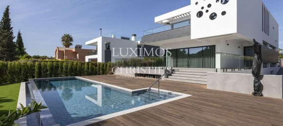 4 bedrooms Villa in Quarteira, Portugal No. 103804 3