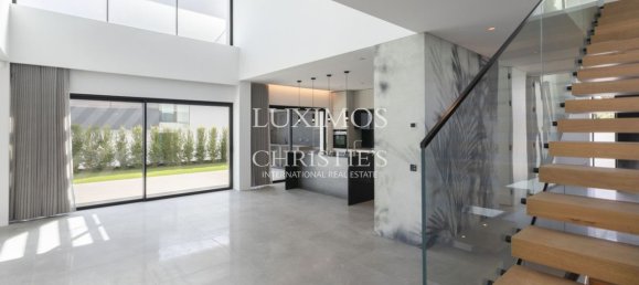 4 bedrooms Villa in Quarteira, Portugal No. 103804 25