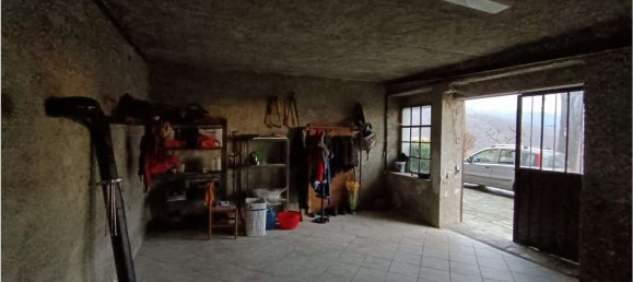 6 rooms House in Romagnese, Italy No. 6859 36