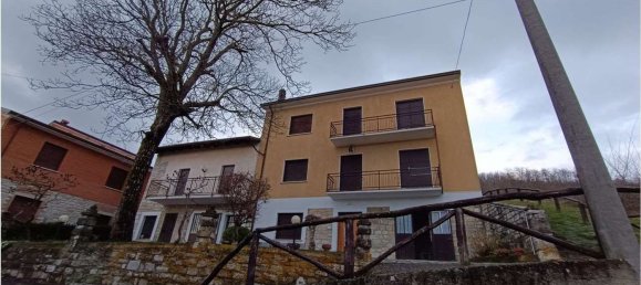 6 rooms House in Romagnese, Italy No. 6859 39