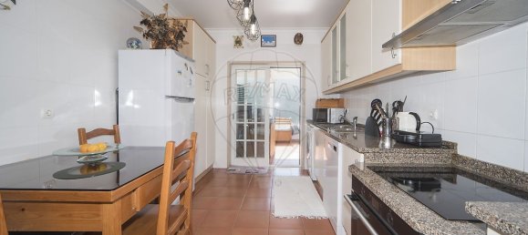 3 bedrooms House in Ericeira, Portugal No. 51525 3