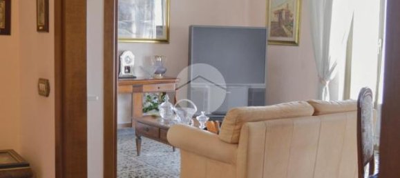 3-salle Appartement à Rome, Italy No. 235379 11