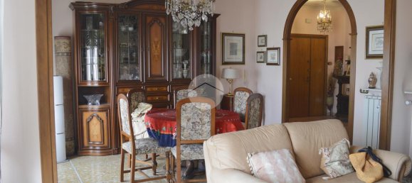 3-salle Appartement à Rome, Italy No. 235379 17