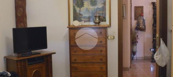 3-salle Appartement à Rome, Italy No. 235379 8