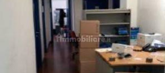 Офис с 4 комнатами в Дезенцано дель Гарда, Италия № 285548 10