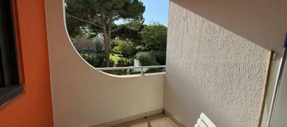 Studio in La Grande-Motte, France No. 355600 3