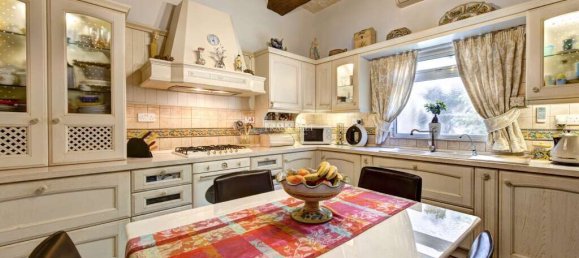 3 bedrooms Townhouse in Attard, Malta No. 9021 12