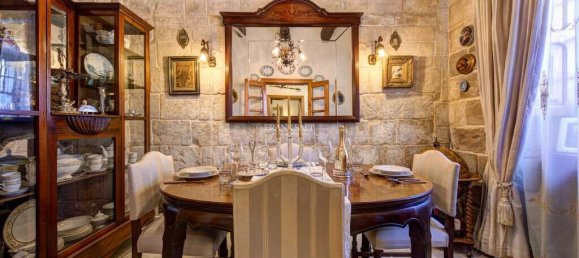 3 bedrooms Townhouse in Attard, Malta No. 9021 5