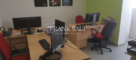 235m² Office in Ta' Xbiex, Malta No. 12819 13