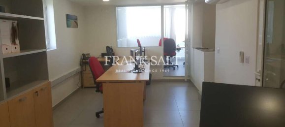 235m² Office in Ta' Xbiex, Malta No. 12819 4