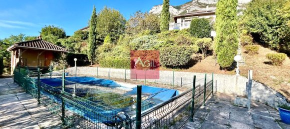 4 bedrooms Villa in Varces-Allieres-et-Risset, France No. 337830 4