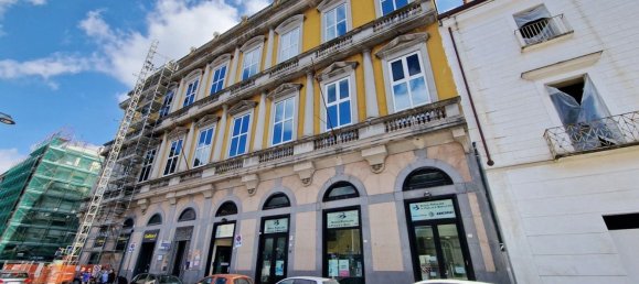 Büro in Caserta, Italy 290m², Nr. 2035 33