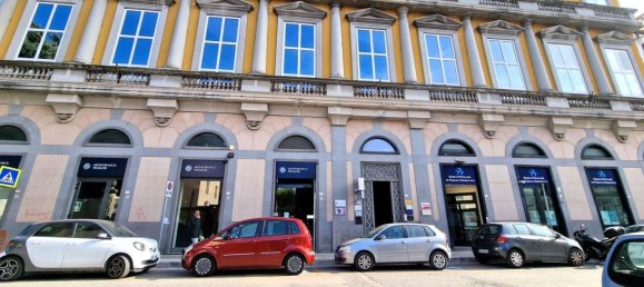 Büro in Caserta, Italy 290m², Nr. 2035 26