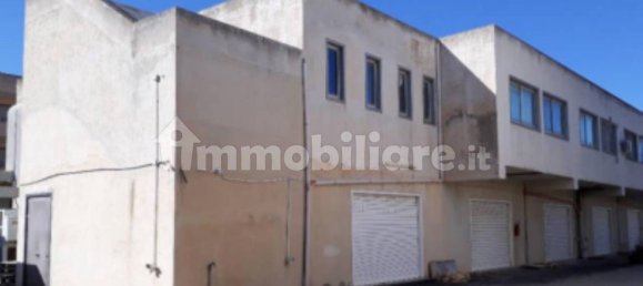 Склад с 5 комнатами в Мессина, Италия № 270831 9