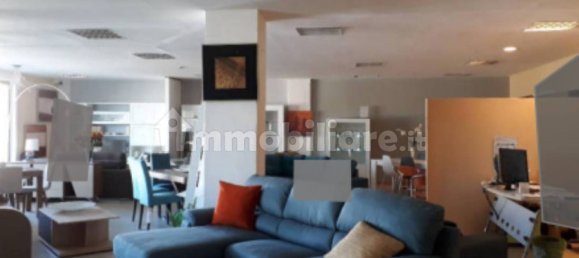 Склад с 5 комнатами в Мессина, Италия № 270831 7