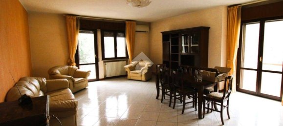 4 Schlafzimmer Haus in Gambettola, Italy, Nr. 125950 9
