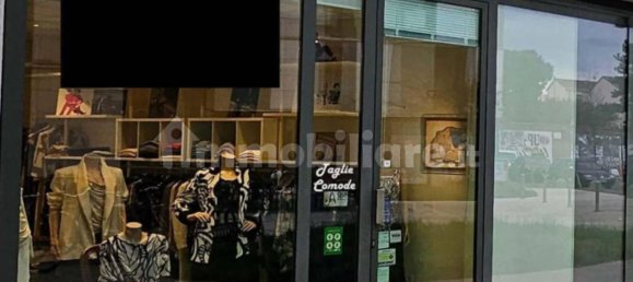 1 room Commercial property in Lugo, Italy No. 11715 11