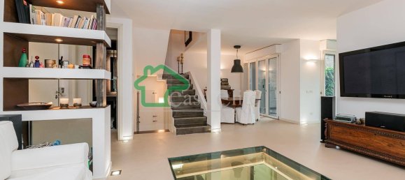 Дом с 5 комнатами в Крема, Италия № 208084 31