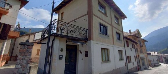 3غرفة شقة في Udine, Italy رقم 72058 22