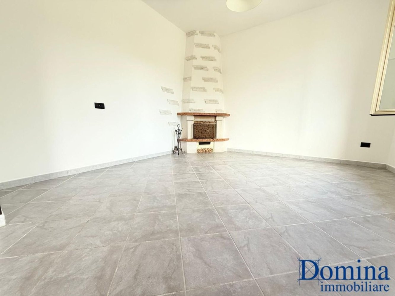 Villa de 3 habitaciónes en Massa, Italy No. 296398