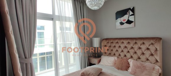 3 bedrooms Townhouse in Dubai, UAE No. 24693 8