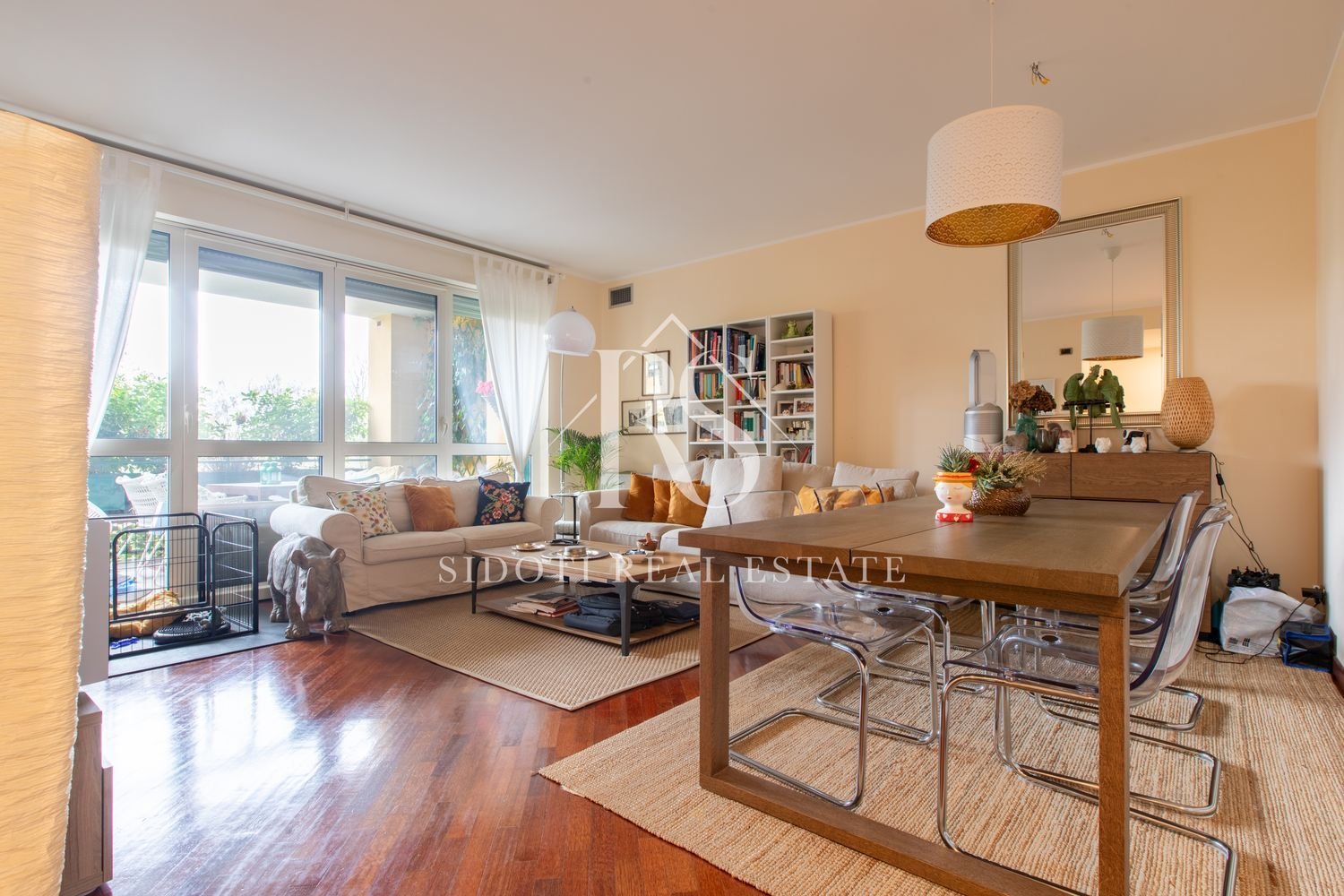 4 rooms Apartment in Segrate, Italy No. 2570