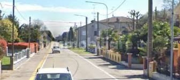 3 bedrooms House in Cento, Italy No. 283589 6