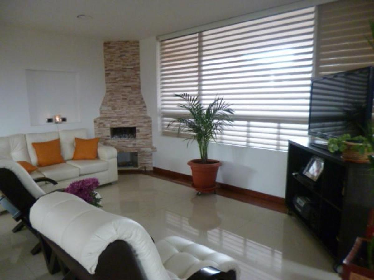 Casa T3 em Cundinamarca, Colombia N.º 4215