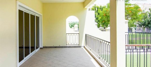 4 bedrooms Townhouse in Al Hamra Village, UAE No. 23180 5