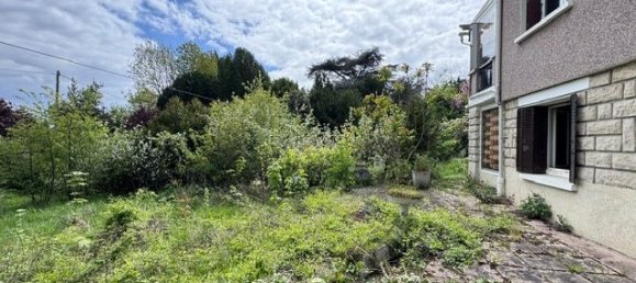 2 bedrooms House in Athis-Mons, France No. 166150 4