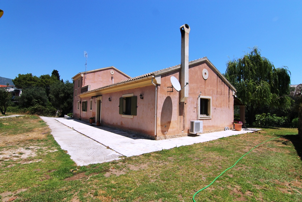 4 chambres propriété commerciale à vendre à Corfu, Central Corfu and Diapontian Islands, Corfu, Ionian Islands, Peloponnese, Western Greece and the Ionian, Greece № 6555