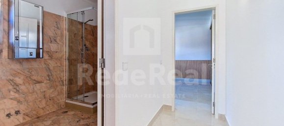 Casa T5 em Ferreiras, Portugal N.º 99708 42