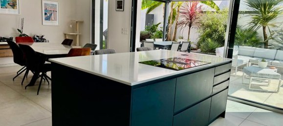 Casa de 3 dormitorios en Surzur, France No. 191390 2