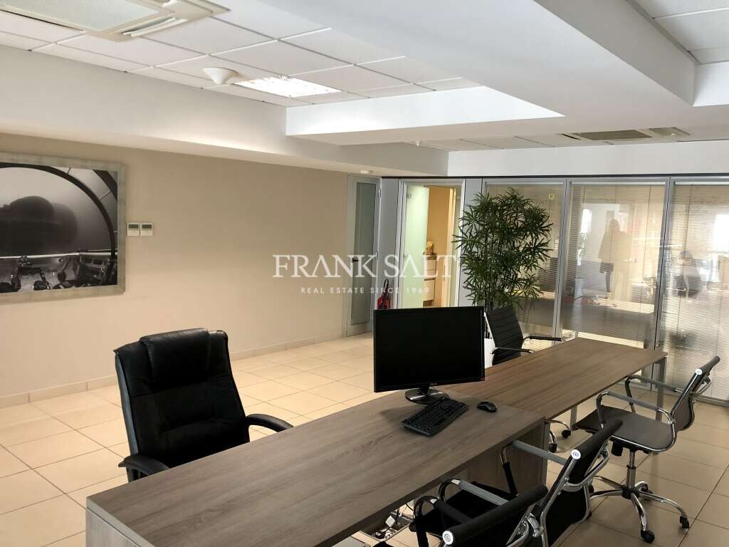 Büro in Saint Julian's, Malta 226m², Nr. 13154