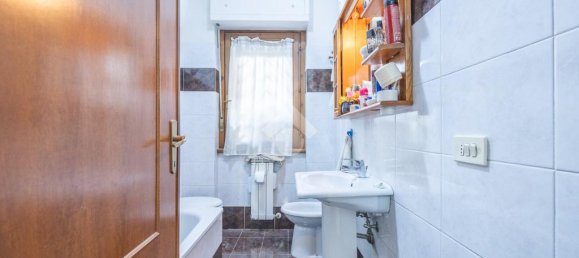 2 bedrooms Apartment in Tivoli, Italy No. 329415 9