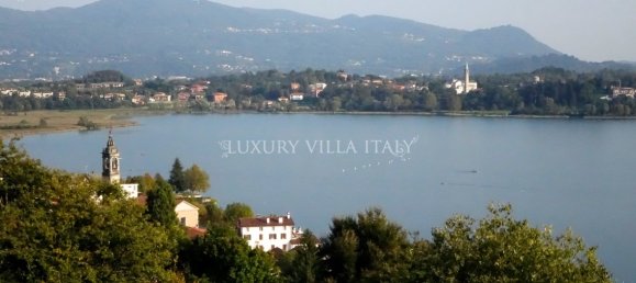 10 bedrooms Villa in Como, Italy No. 223052 7