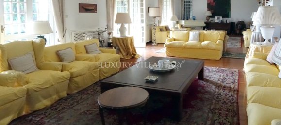 10 bedrooms Villa in Como, Italy No. 223052 12