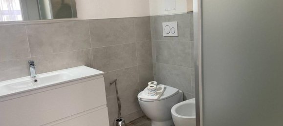 3 rooms Apartment in Milan, Italy No. 247402 10