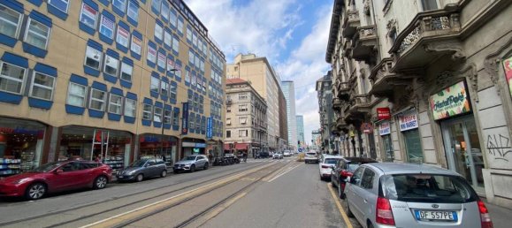 3 rooms Apartment in Milan, Italy No. 247402 23